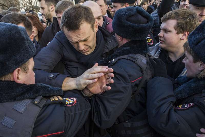 Задержание Алексея Навального на митинге Он вам не Димон dqkiqeqiqqhiqqukmp