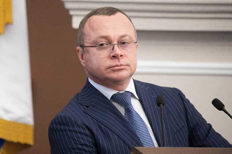 Бывший заместитель губернатора Новосибирской области Юрий Петухов задержан в Москве по обвинению, связанному с наркотиками